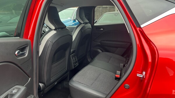 Used Renault Captur 2021 for sale - 76232268: Photo 16