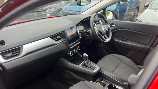 Used Renault Captur 2021 for sale - 76232268: Photo 9