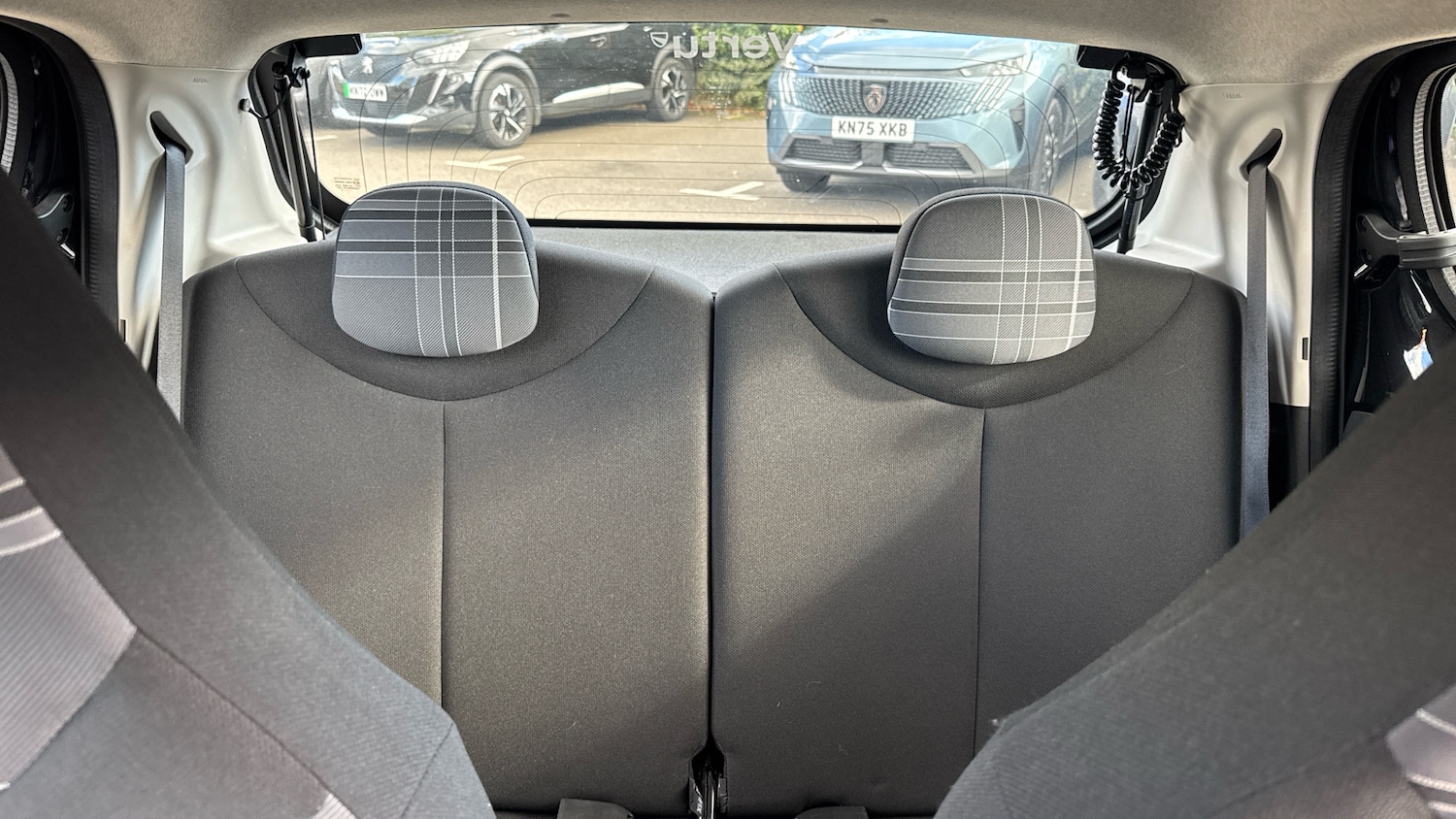 Used Peugeot 108 2016 for sale - 76427769: Photo 15