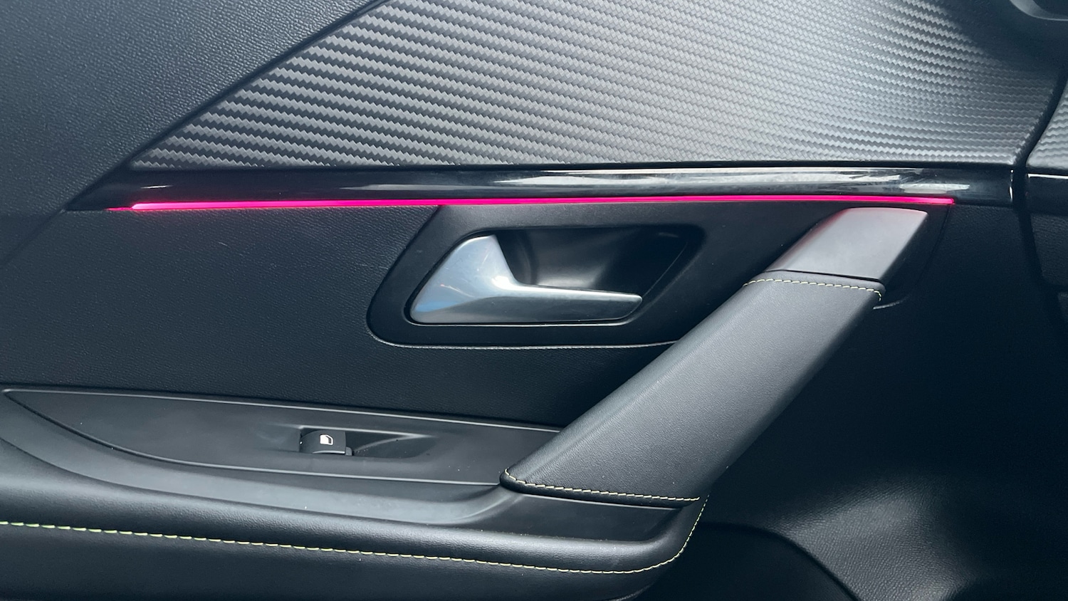 Used Peugeot 208 2021 for sale - 76736380: Photo 43