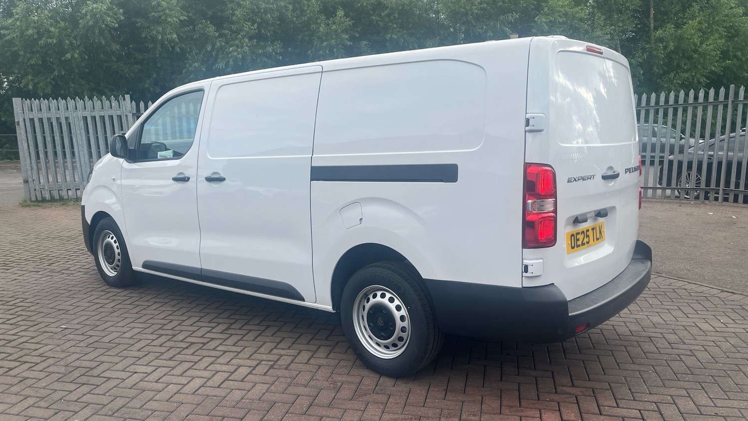 Vehicle 33