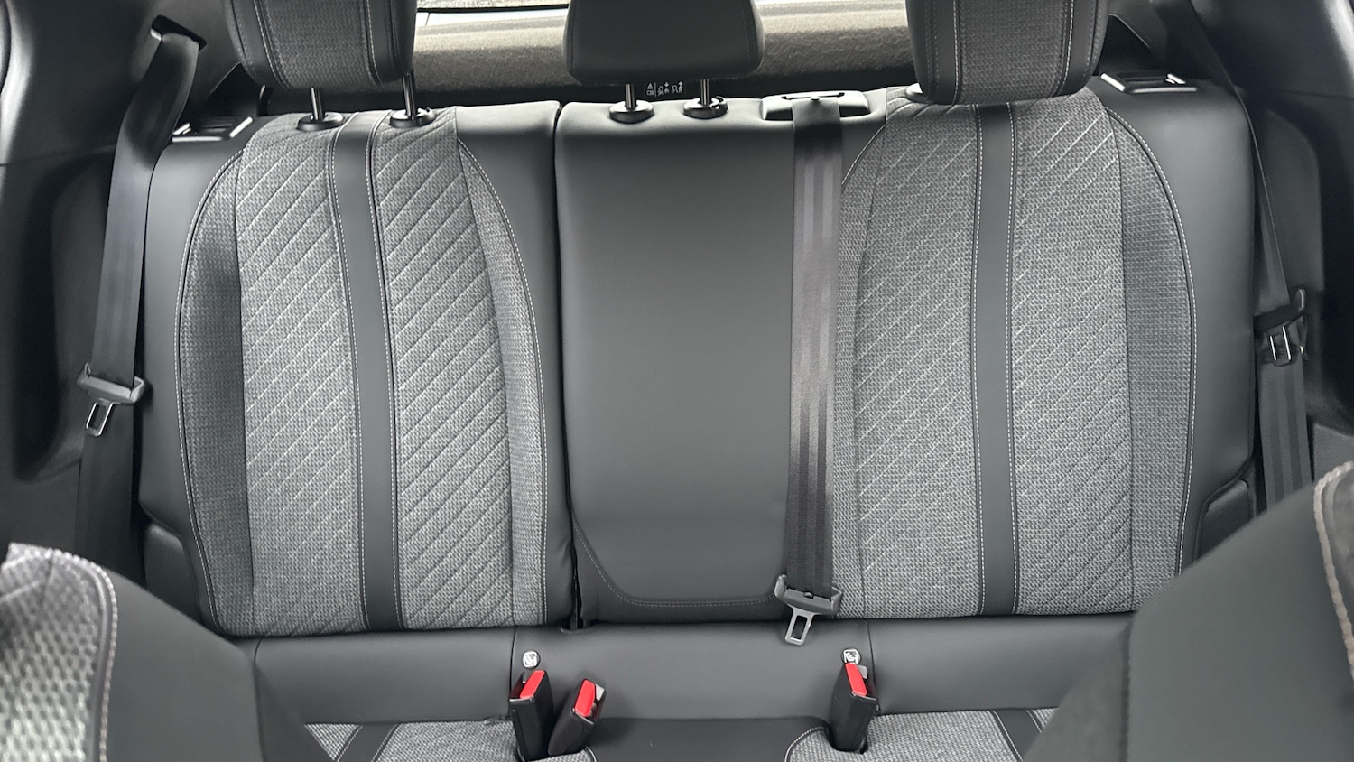 Used Peugeot 2008 2025 for sale - 77405628: Photo 15