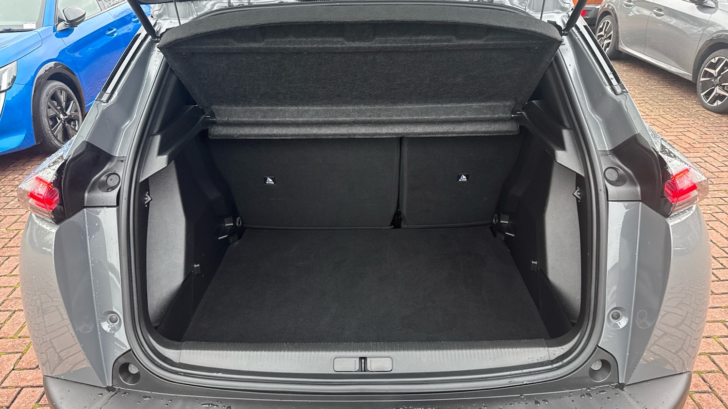 Used Peugeot 2008 2025 for sale - 77405628: Photo 4