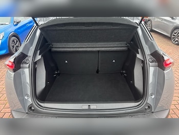 Used Peugeot 2008 2025 for sale - 77405628: Photo