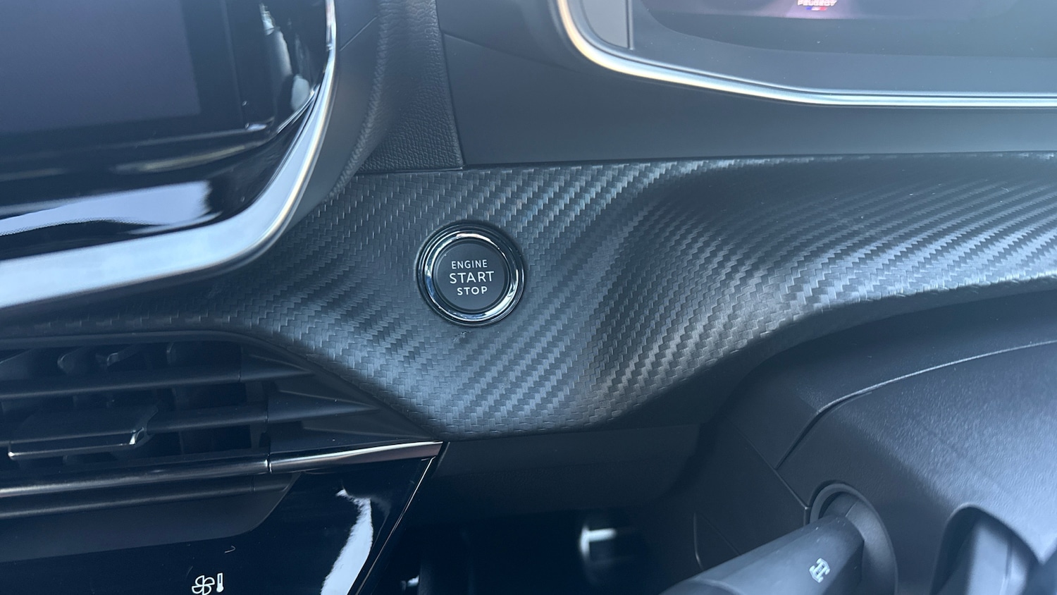 Used Peugeot 2008 2025 for sale - 76616351: Photo 36