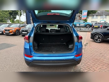 Used Hyundai TUCSON 2017 for sale - 78835431: Photo