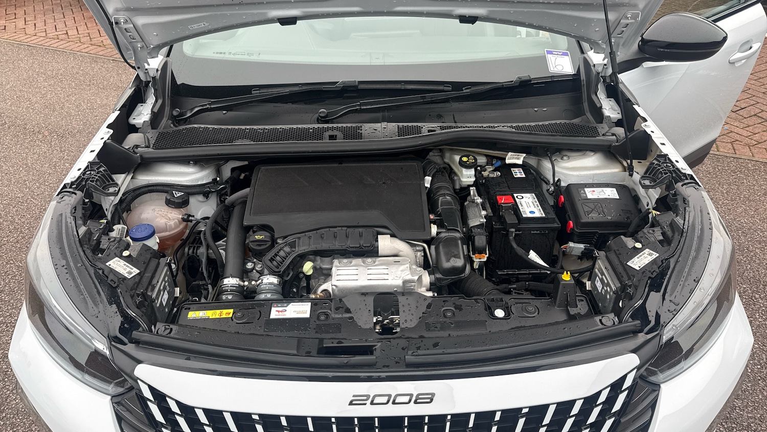 Used Peugeot 2008 2024 for sale - 76945766: Photo 8