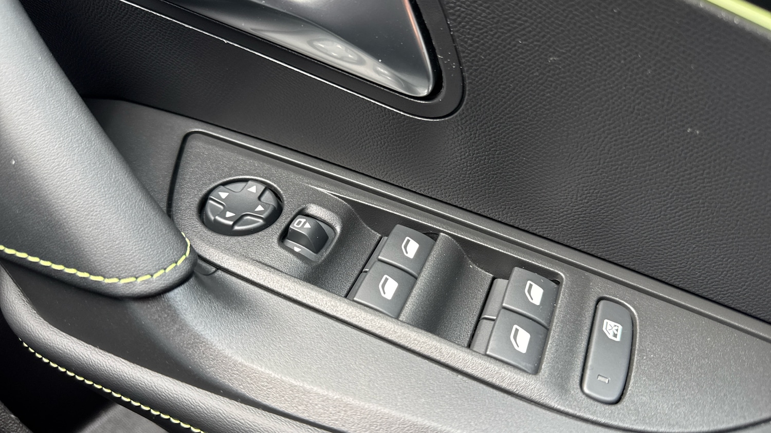 Used Peugeot 2008 2025 for sale - 76329561: Photo 24