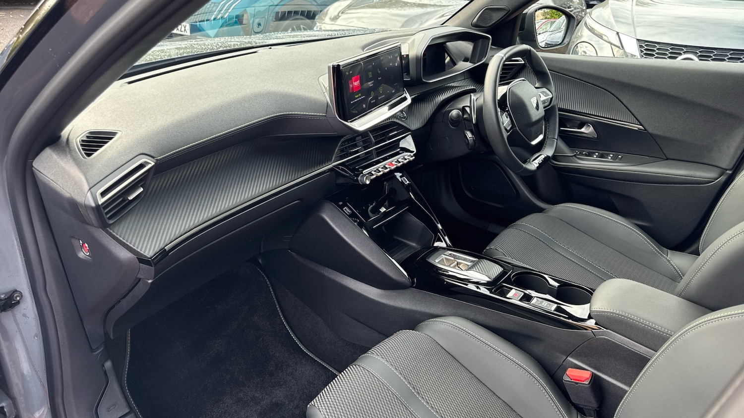 Used Peugeot 2008 2025 for sale - 76329561: Photo 9