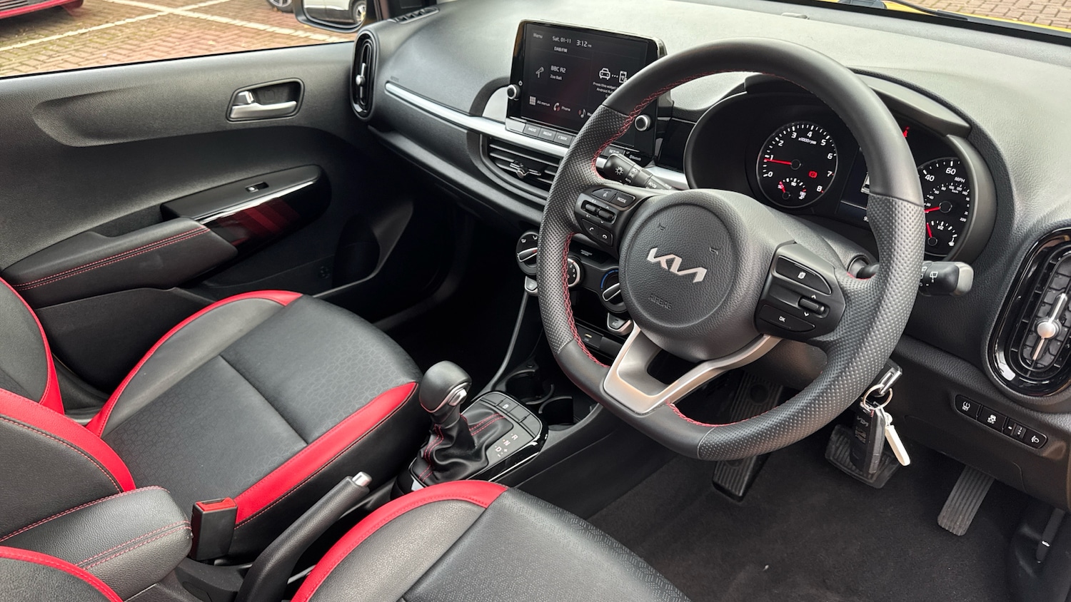 Used Kia Picanto 2022 for sale - 76404430: Photo 11