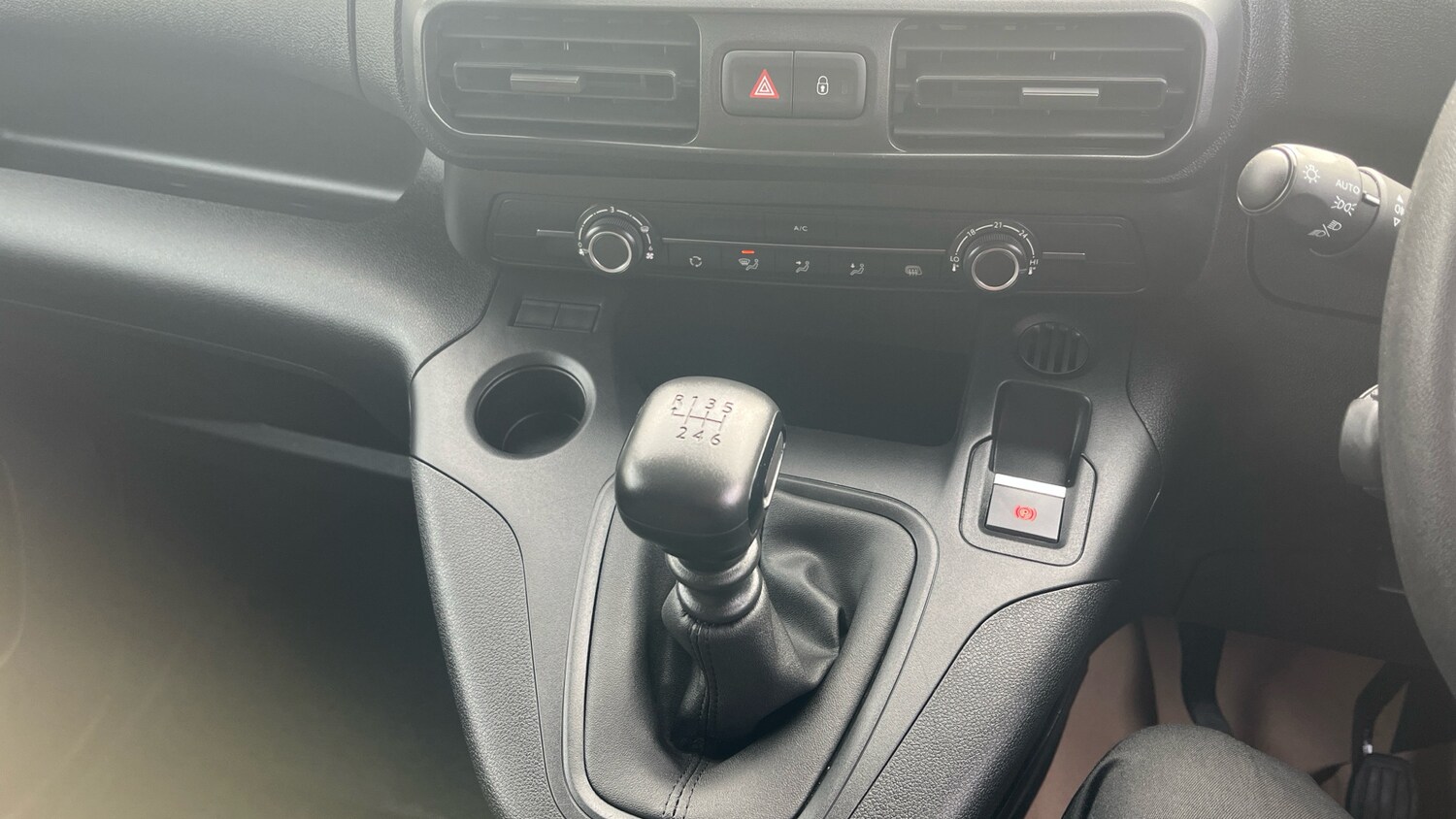 Used Peugeot Partner 2023 for sale - 76104636: Photo 13