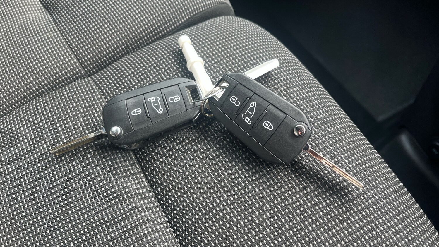 Used Peugeot Partner 2023 for sale - 76104636: Photo 19