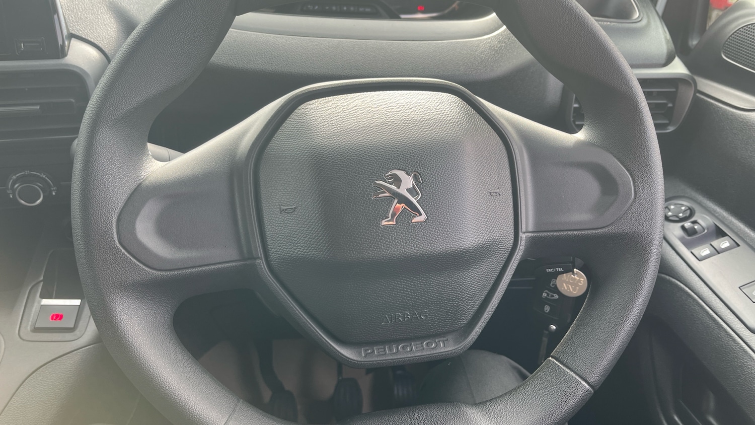 Used Peugeot Partner 2023 for sale - 76104636: Photo 23