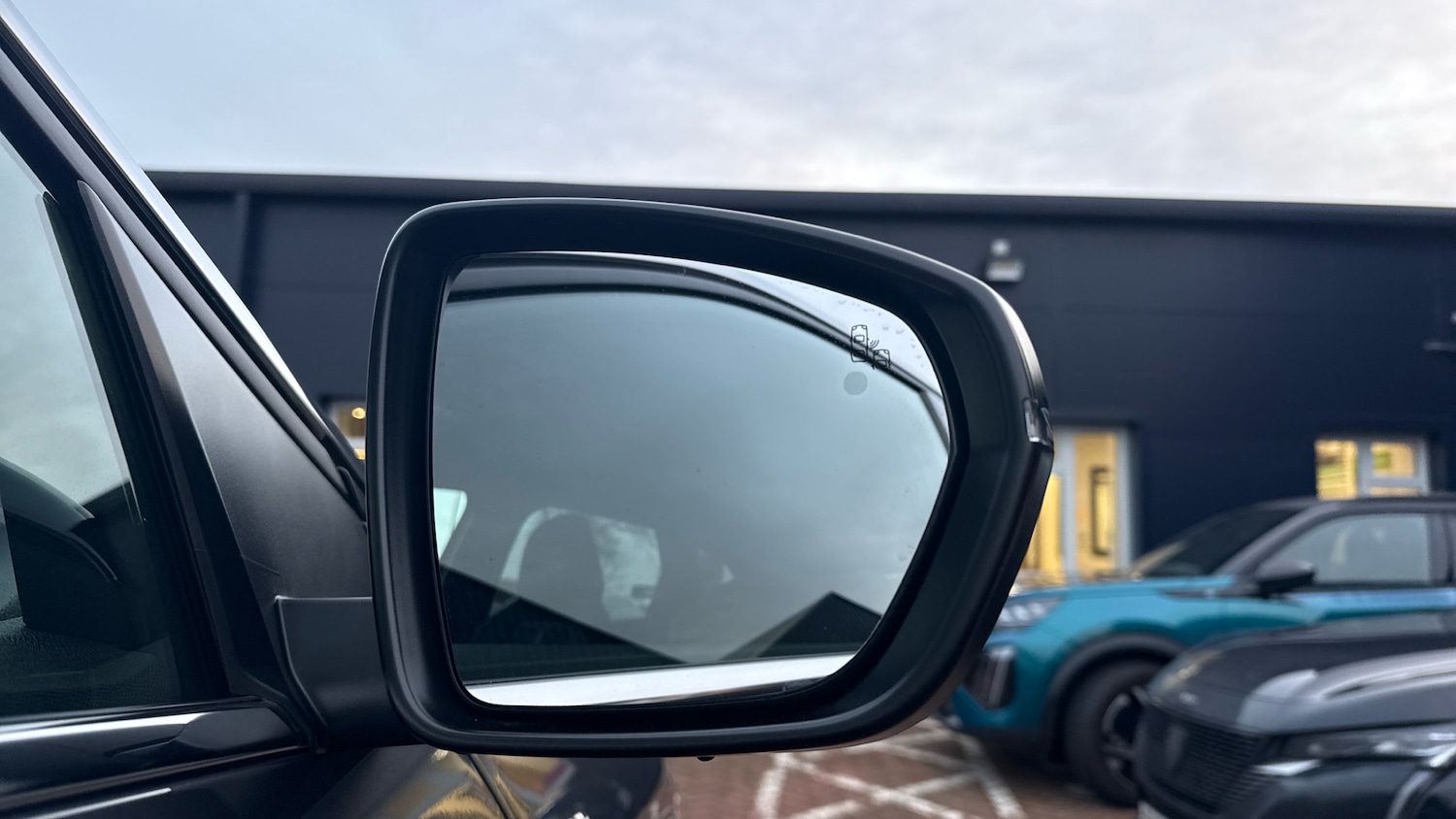 Used Peugeot 3008 2023 for sale - 76694127: Photo 27