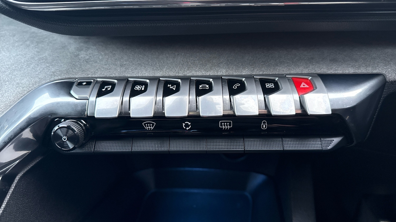 Used Peugeot 3008 2023 for sale - 76694127: Photo 33