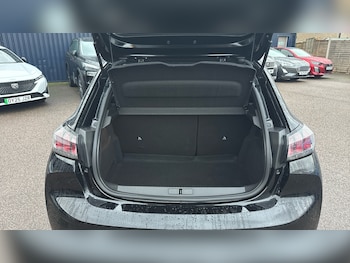 Used Peugeot 208 2022 for sale - 76892874: Photo