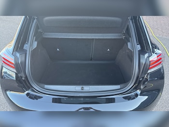 Used Peugeot 208 2024 for sale - 77819528: Photo