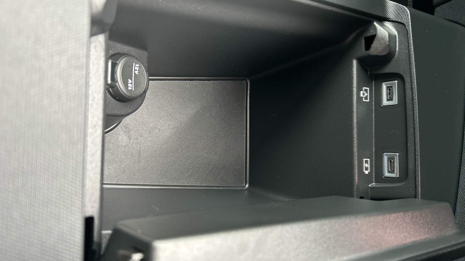 Used Peugeot 5008 2024 for sale - 77990475: Photo 38