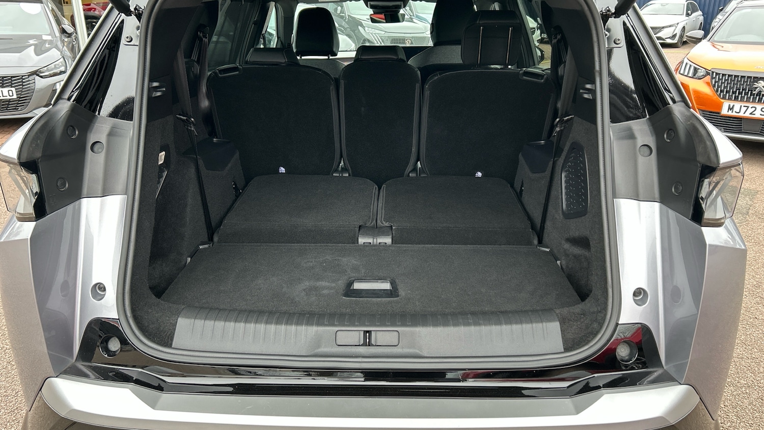 Used Peugeot 5008 2024 for sale - 77990475: Photo 4