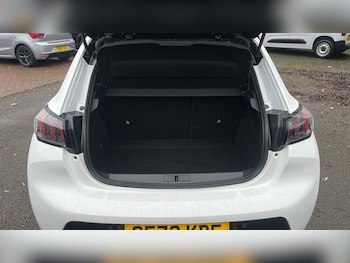 Used Peugeot 208 2023 for sale - 76696246: Photo