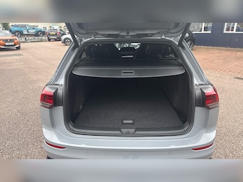 Used Volkswagen Golf 2023 for sale - 78835432: Photo