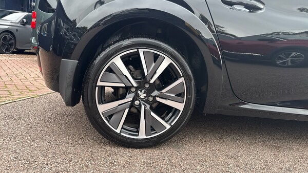 Used Peugeot 208 2021 for sale - 76183182: Photo 7