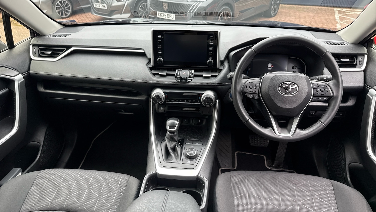 Used Toyota RAV4 2021 for sale - 76718820: Photo 10