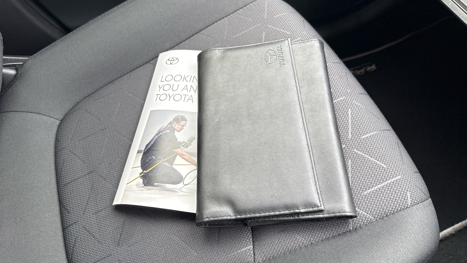 Used Toyota RAV4 2021 for sale - 76718820: Photo 19