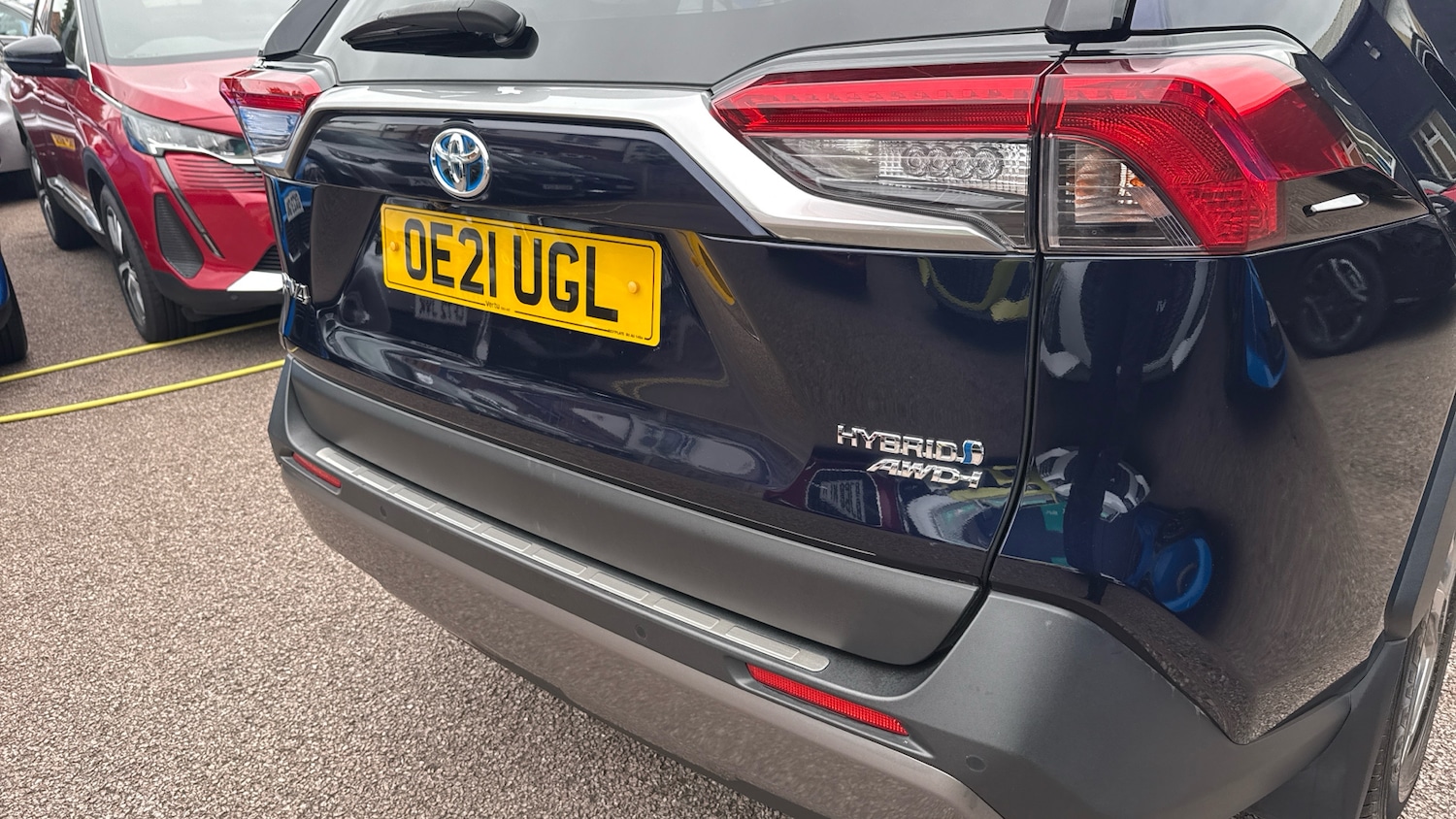 Used Toyota RAV4 2021 for sale - 76718820: Photo 25