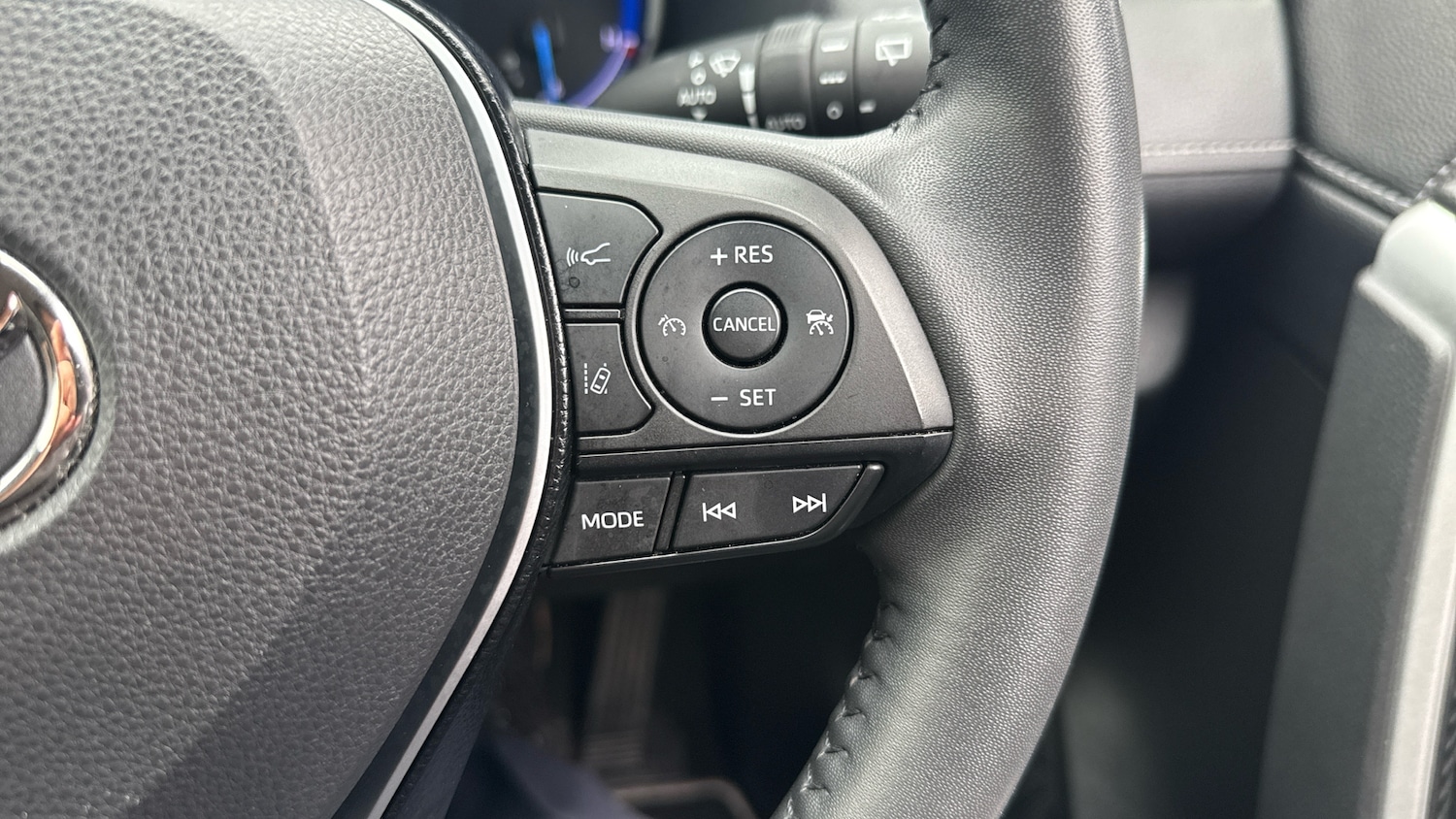 Used Toyota RAV4 2021 for sale - 76718820: Photo 32