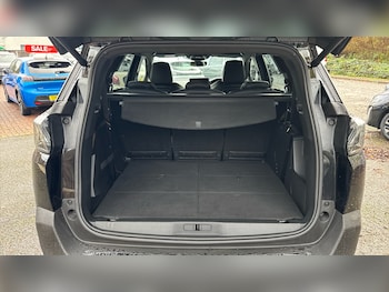 Used Peugeot 5008 2021 for sale - 76507992: Photo