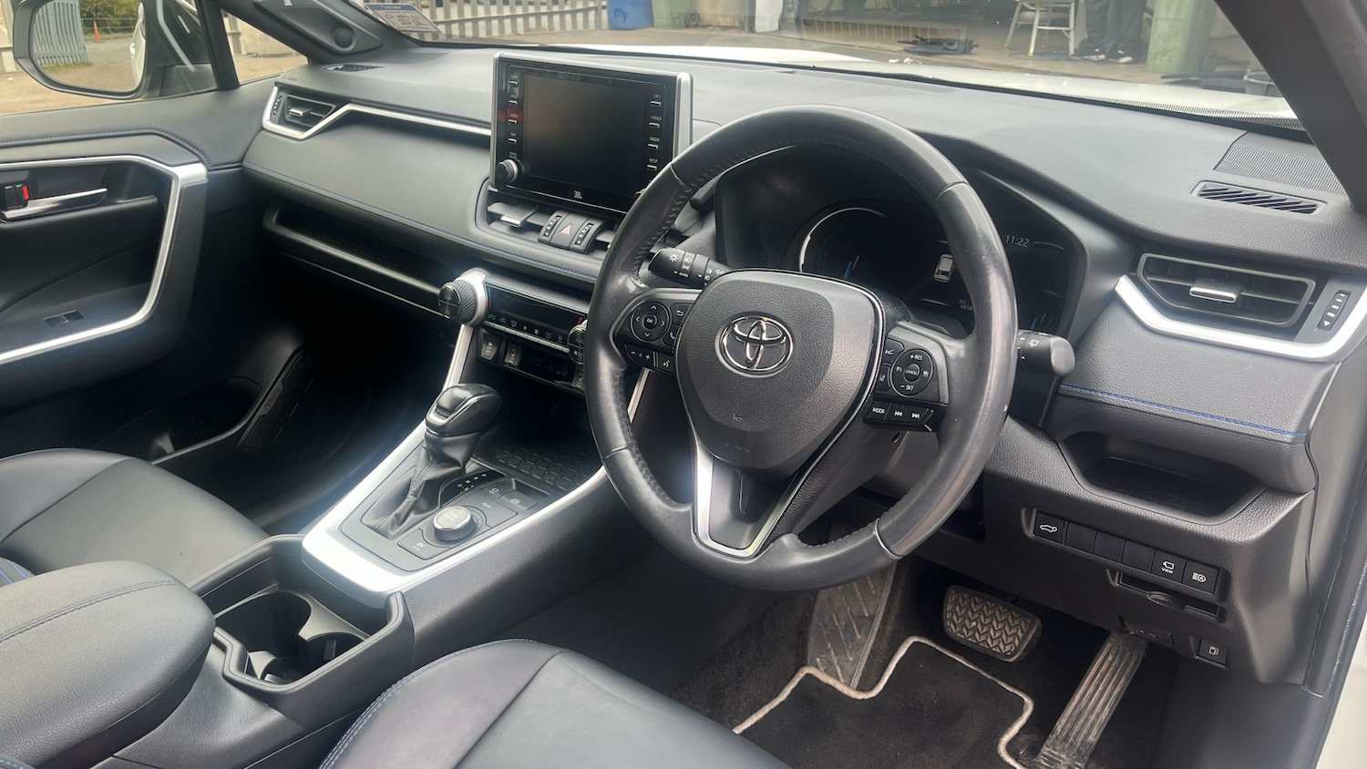 Used Toyota RAV4 2020 for sale - 76209239: Photo 11