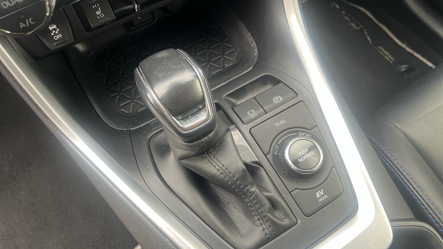 Used Toyota RAV4 2020 for sale - 76209239: Photo 13