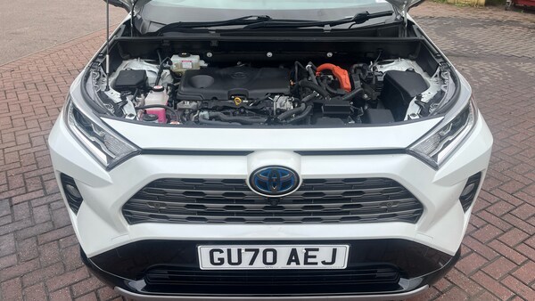 Used Toyota RAV4 2020 for sale - 76209239: Photo 8