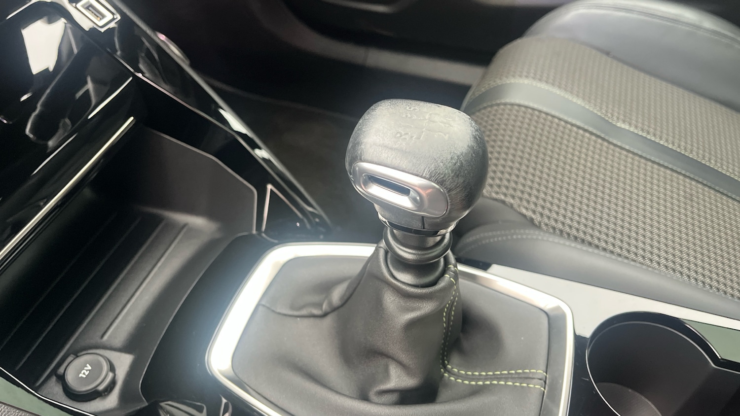 Used Peugeot 2008 2020 for sale - 76567706: Photo 13