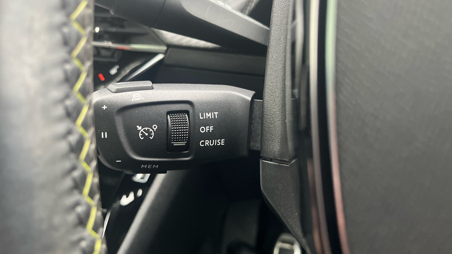 Used Peugeot 2008 2020 for sale - 76567706: Photo 36