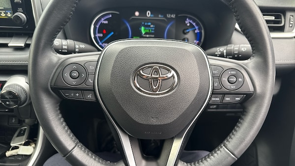 Used Toyota RAV4 2021 for sale - 76232241: Photo 31
