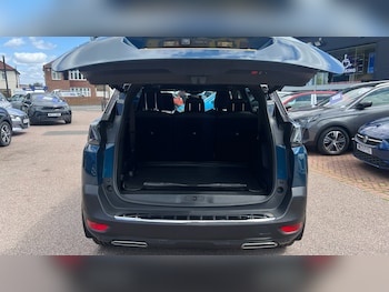 Used Peugeot 5008 2022 for sale - 75500259: Photo