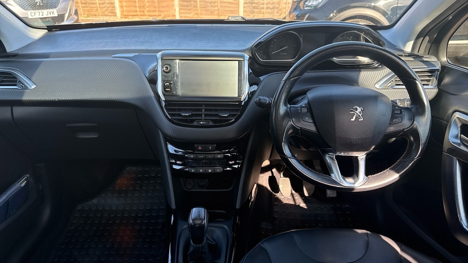 Used Peugeot 2008 2019 for sale - 76384885: Photo 10