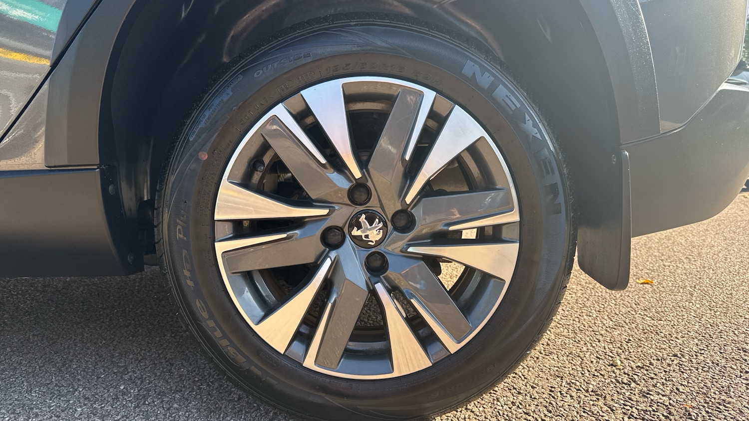 Used Peugeot 2008 2019 for sale - 76384885: Photo 7