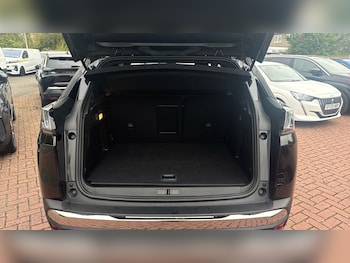 Used Peugeot 3008 2024 for sale - 76253126: Photo