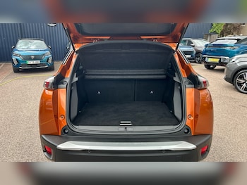 Used Peugeot 2008 2023 for sale - 78523218: Photo