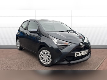 2020 (70) - 1.0 VVT-i X-Play TSS 5dr Petrol Hatchback