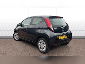 Used Toyota AYGO 2020 for sale - 76305251: Photo