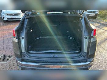 Used Peugeot 3008 2018 for sale - 76616348: Photo