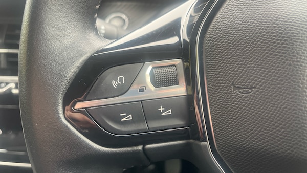 Used Peugeot 208 2020 for sale - 76272359: Photo 21