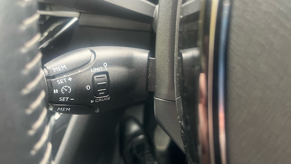 Used Peugeot 208 2020 for sale - 76272359: Photo 24