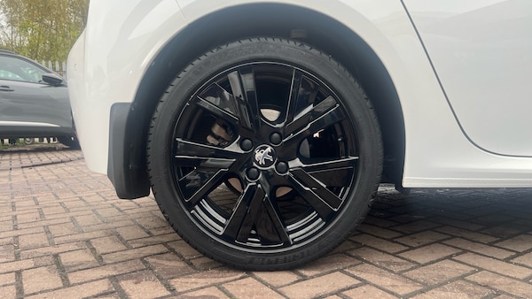 Used Peugeot 208 2020 for sale - 76272359: Photo 7