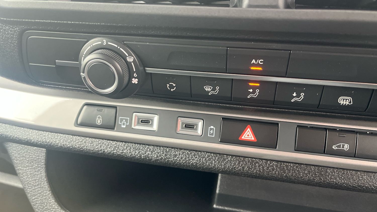 Used Peugeot Expert 2025 for sale - 76206543: Photo 24