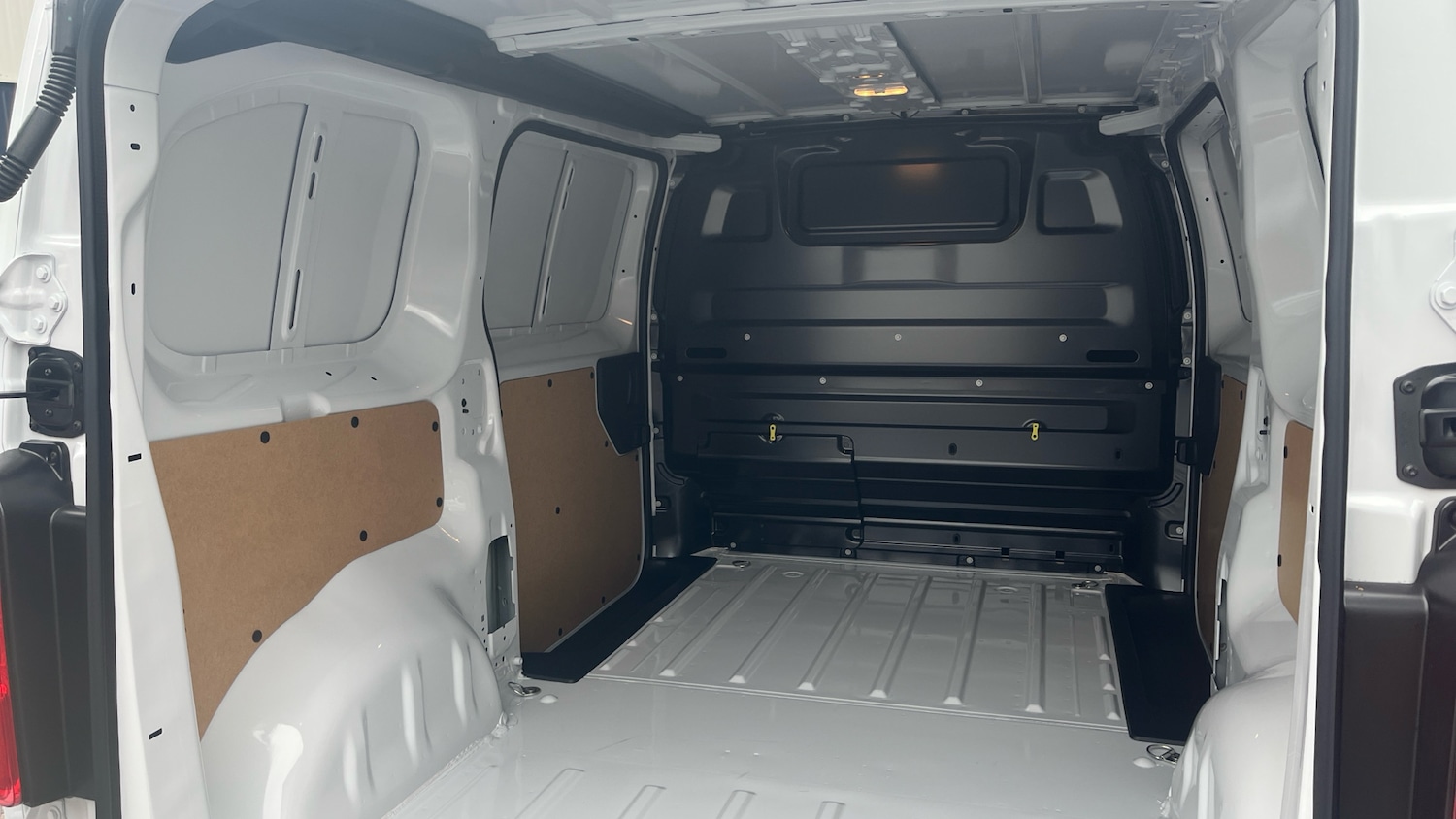 Used Peugeot Expert 2025 for sale - 76206543: Photo 30